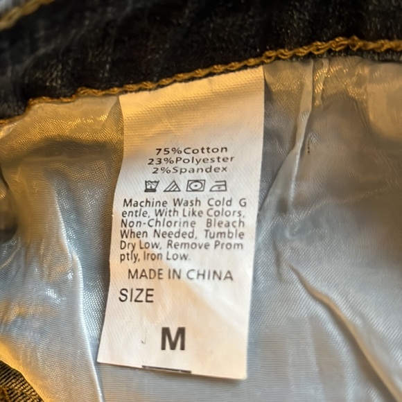3/$25 Stretchy Skinny Jeans Size M NWOT - Picture 7 of 7